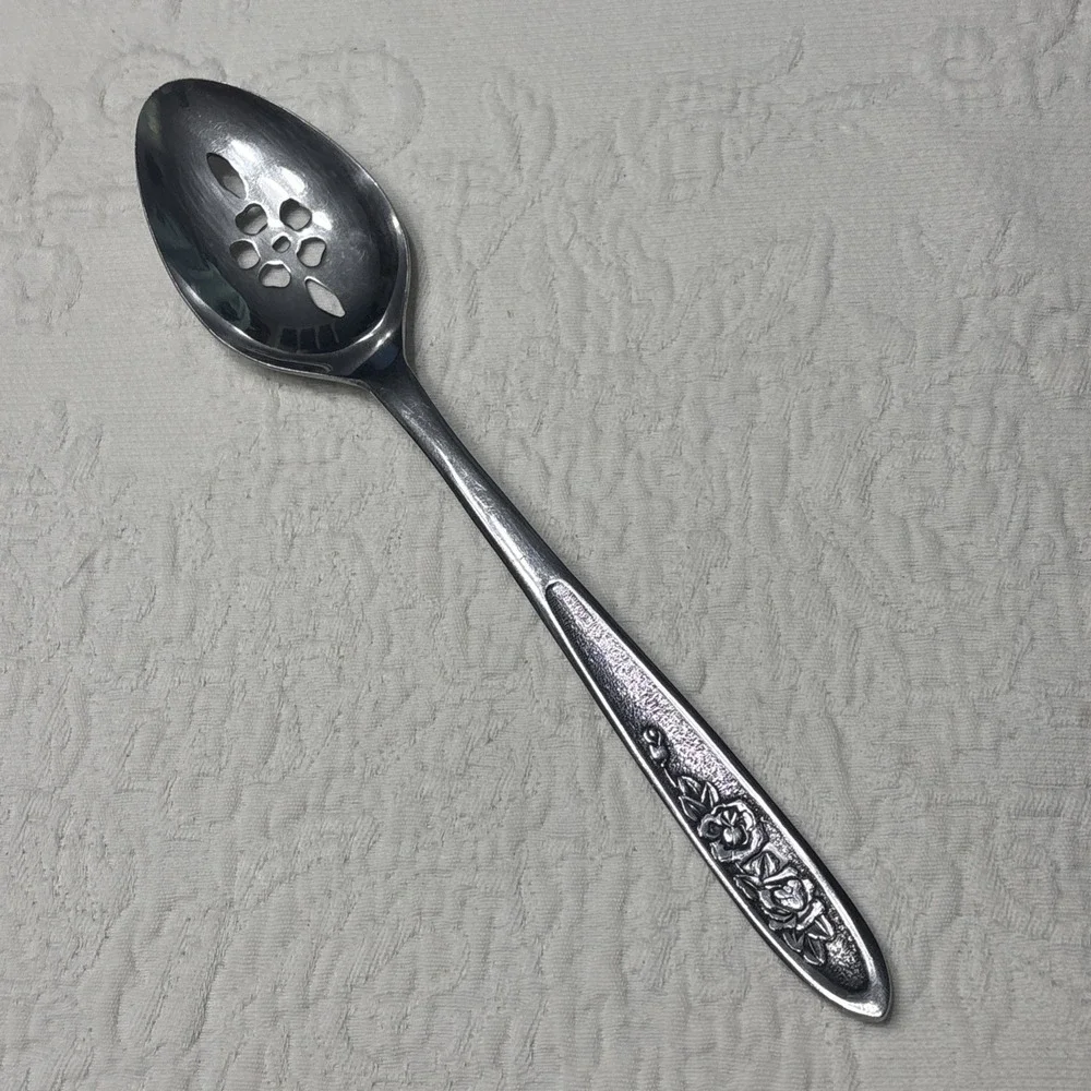EKCO ETERNA COUNTRY GARDEN FLOWER SLOTTED SERVING SPOON STAINLESS STEEL 8